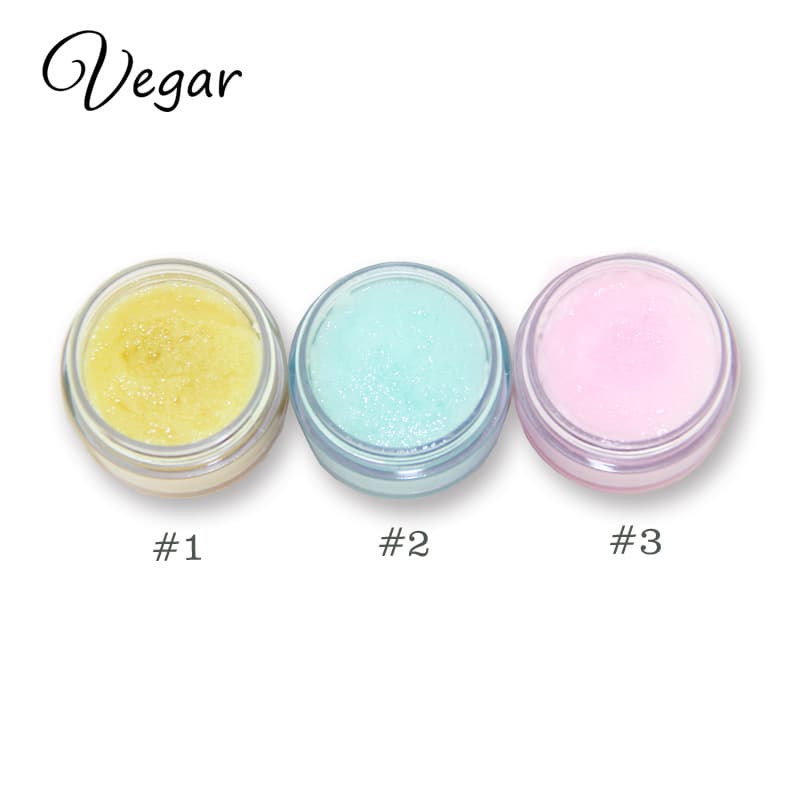 Lip scrub in 7 shades, moisturizing and caring for lips, logo-free, fruit-scented, reduces lip lines and exfoliates.