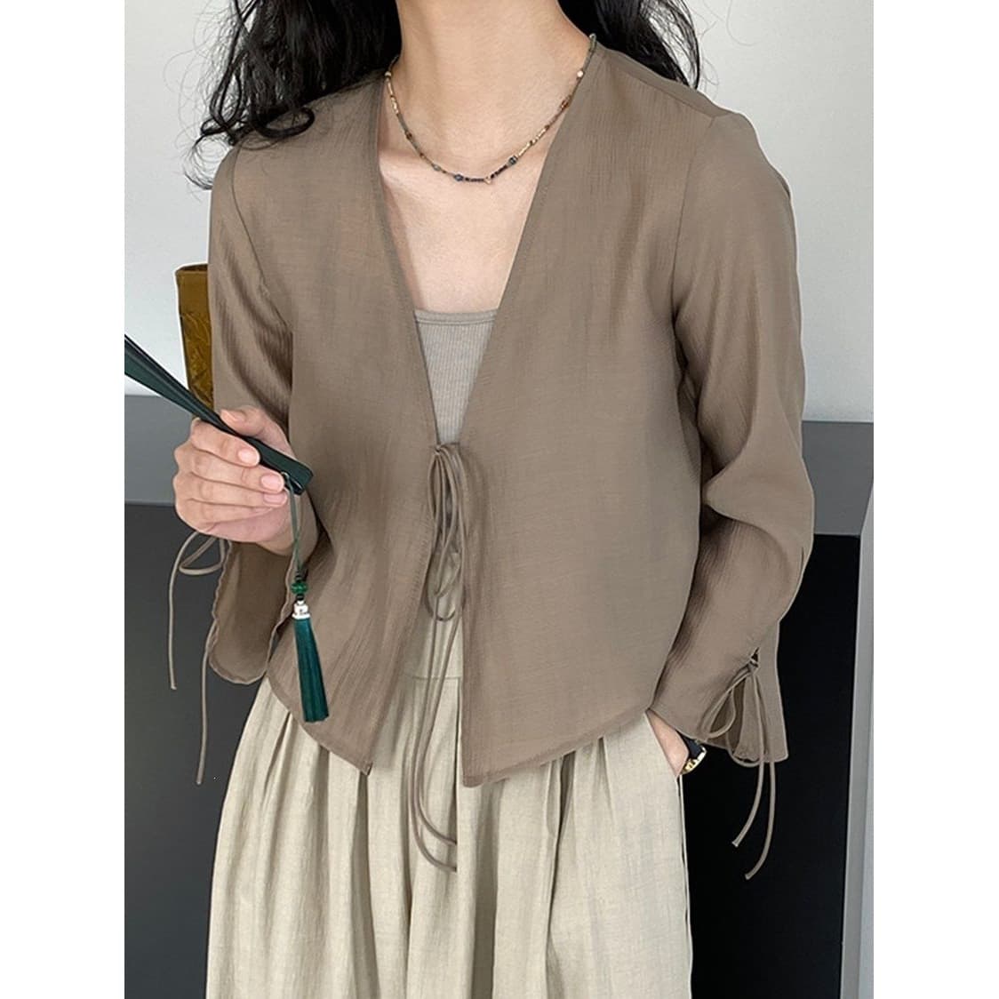 Zen New Chinese Style Top for Women, Summer National Style Bell Sleeve Tie-Up Sun Protection Shirt Short Design Thin Jacket