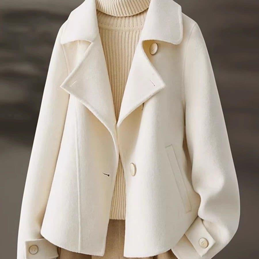 High-end winter new style top, elegant wool coat with cotton padding, short woolen blazer for autumn and winter, petite white woolen coat.