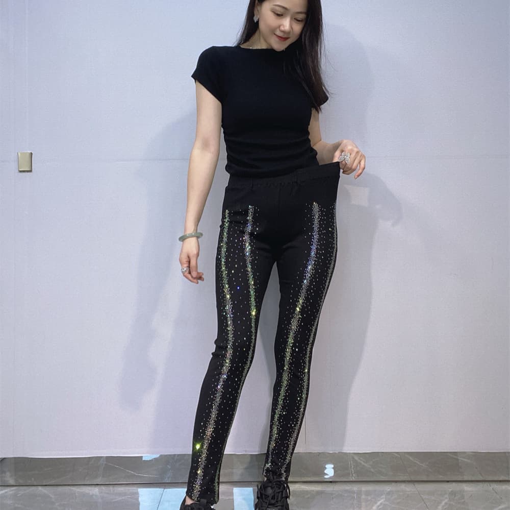 Spring/Autumn Cotton High-Waist Slim Fit Plus Size Leggings Women Fashion Rhinestone Slimming Black Wear-Out Inner Layer Pants