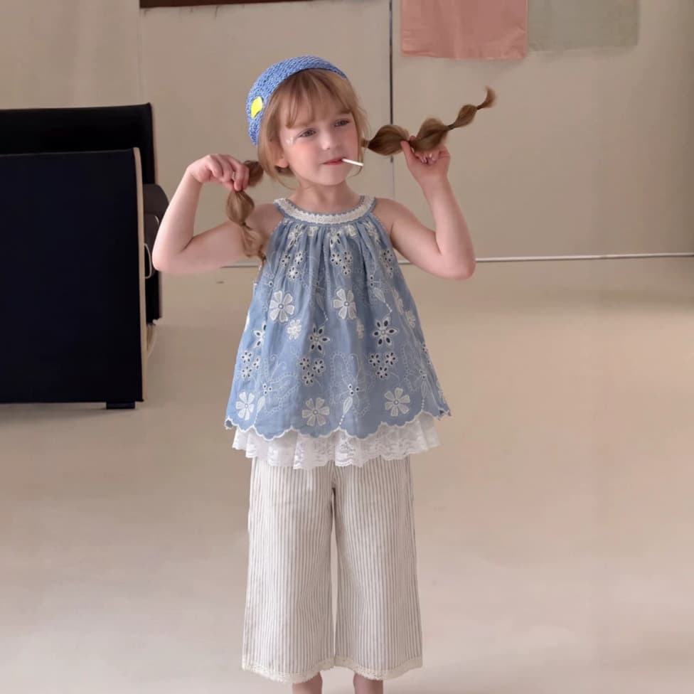 Girls Summer Fashionable Embroidered Halter Top Kids Korean Style Cotton Embroidered Sleeveless Shirt Baby Doll Blouse