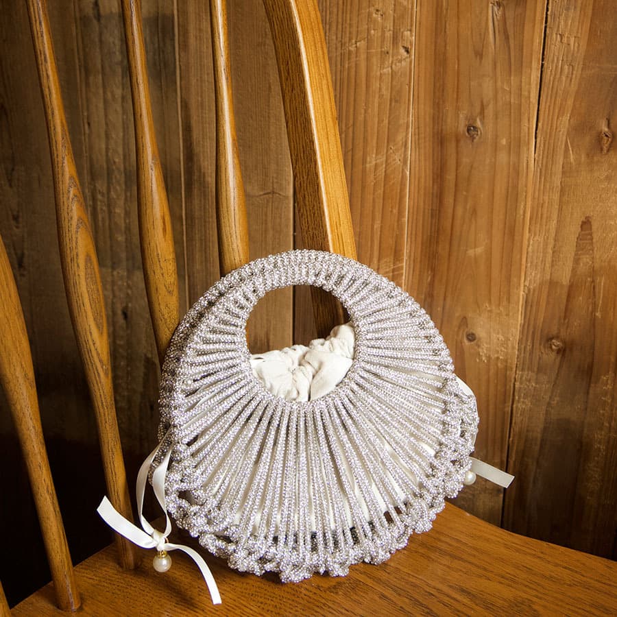 European and American Industrial Chic Exquisite Handbag with Unique Hollow Beaded Fan Design