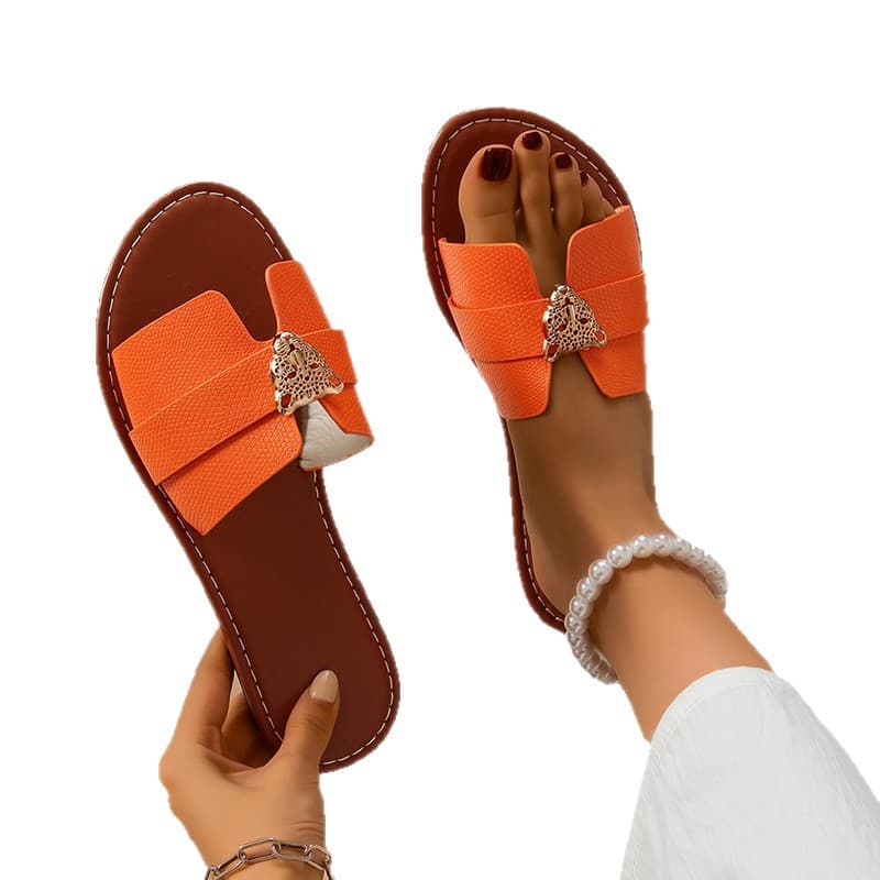 European and American 2025 Summer New Anti-Slip Round Toe Flat Beach Sandals High-End Plus Size Leopard Print Head Slippers for Women