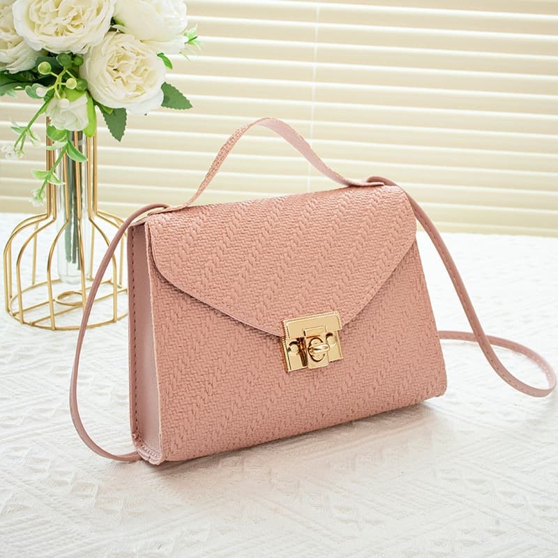 2023 New Women's Small Square Bag Fashion Simple Shoulder Bag Crossbody Bag Chain Handheld Women's Bag One Piece Dropshipping