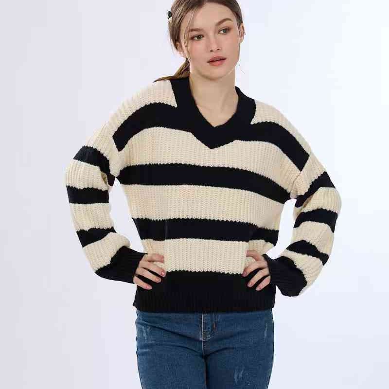 V-neck striped loose sweater, soft and comfortable, not easy to pill, simple and stylish fit suitable for daily casual wear