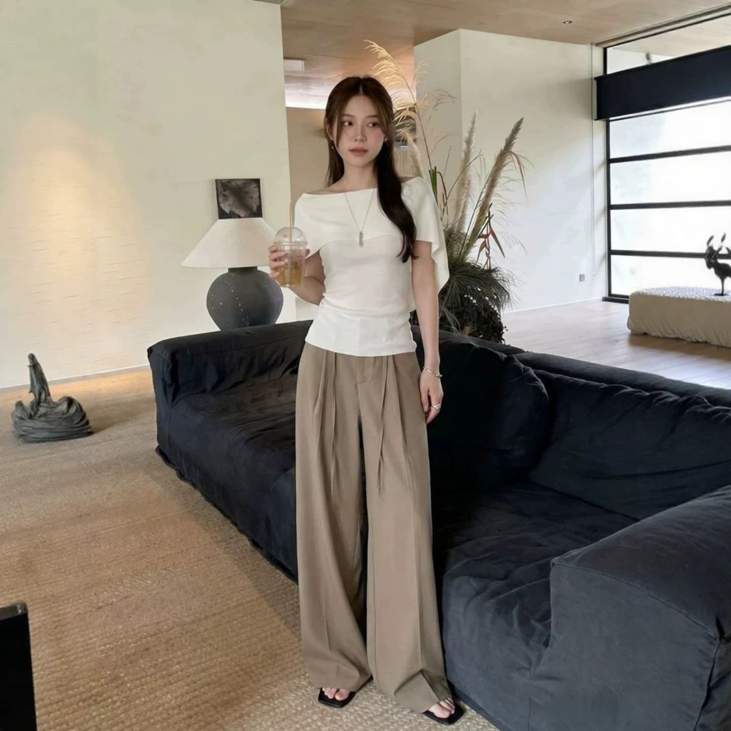 Designed Korean-style Gentle Off-Shoulder Cape Short-Sleeve T-Shirt for Women, Summer Slim Fit Versatile Top