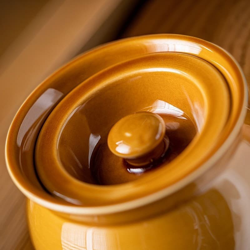 Stew pots and soup bowls for home double-boiling, Shaxian street stall use with lids, slow-cooking clay pots, and single-serving stew pots.