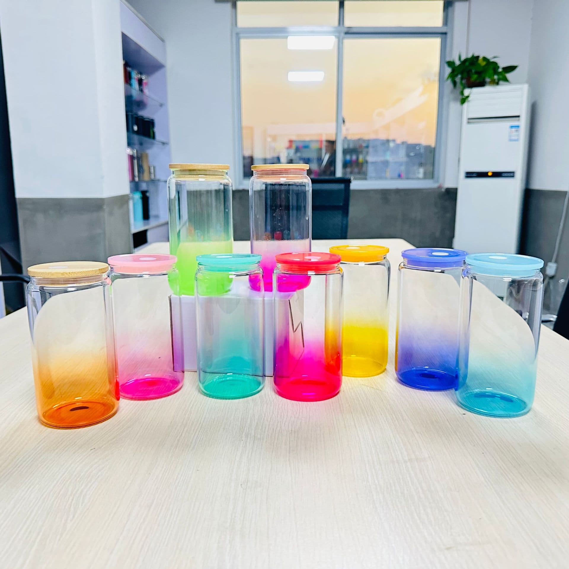 Hot Selling Cross-border Sublimation Glass Cup 16oz Gradient Color Single Layer Colorful Lid Straw Cup Mason Jar