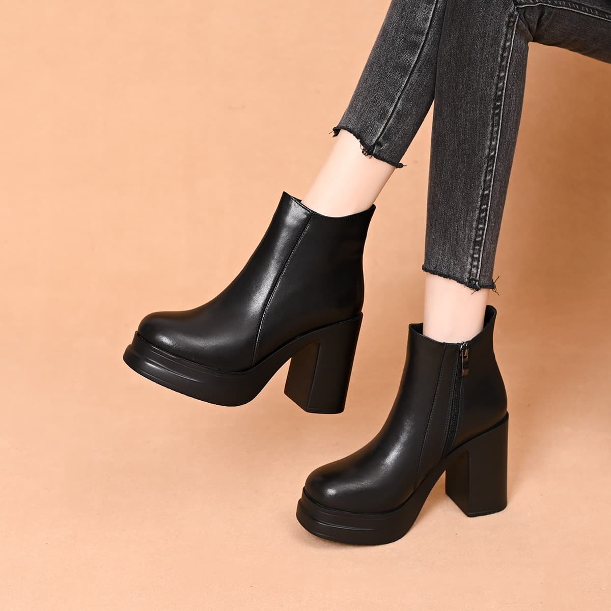Waterproof Platform Black High Heels Women's Autumn Winter 2024 New Short Boots Winter Shoes Fleece-Lined Chunky Heel Martin Boots