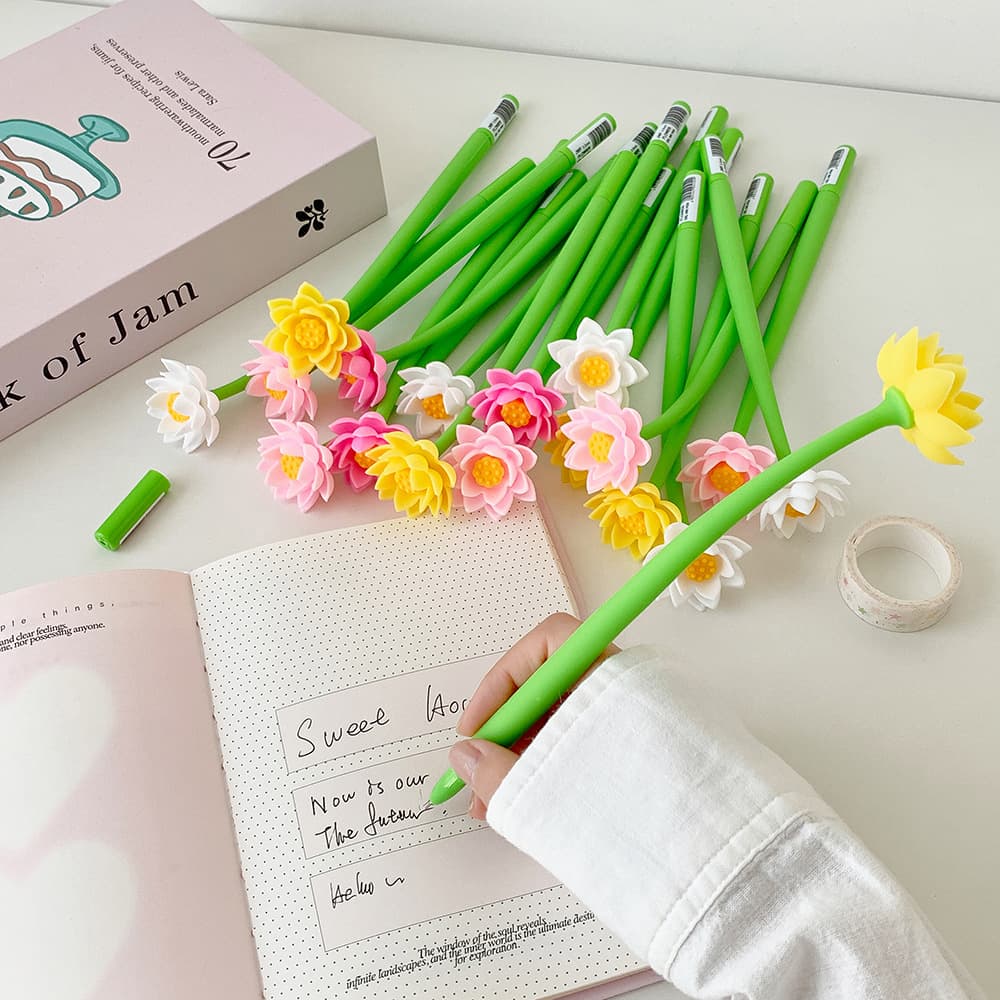 Back-to-School Cartoon Realistic Lotus Ballpoint Pen, Creative Floral Bouquet Pen for Girls, Holiday Gift Student Pen