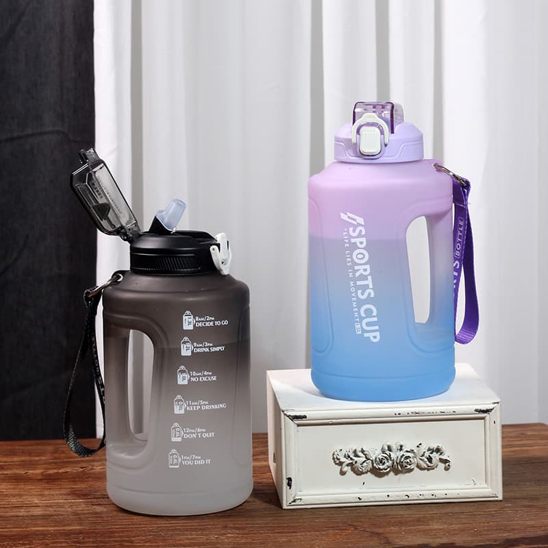 1.5L large-capacity ton-ton barrel portable graduated kettle gym water Cup fitness graduated water bottle Net Red Cup