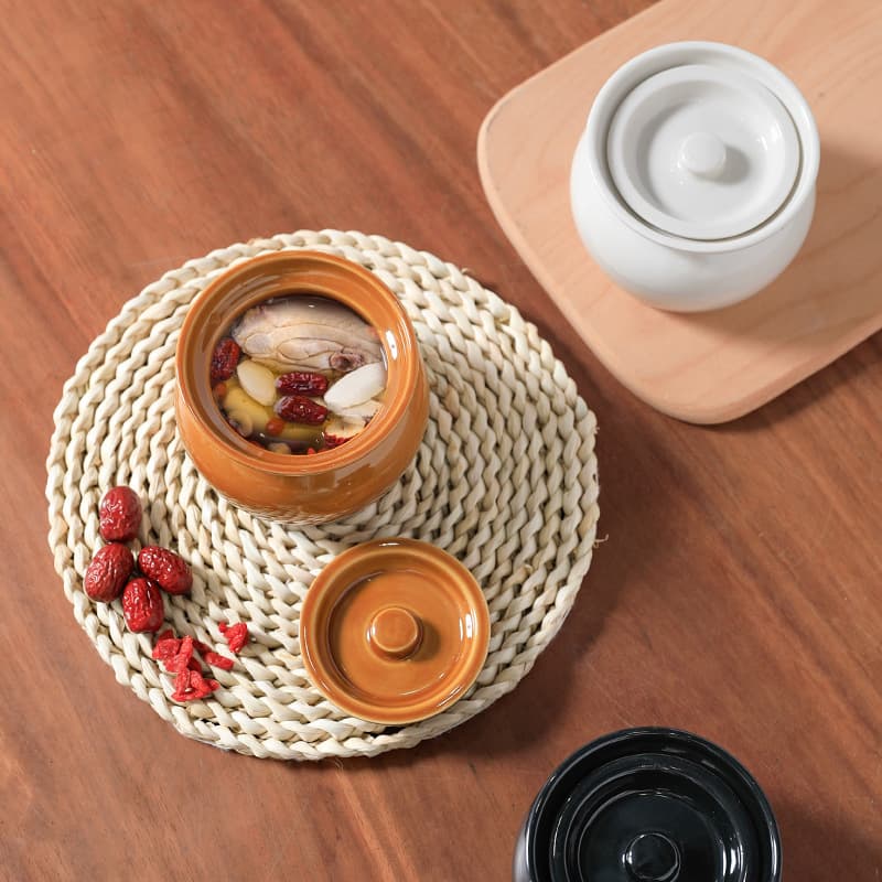Earthenware pot/ceramic stew pot with lid, suitable for double boiler, soup stewing, steaming eggs, and simmering. Ideal for home and commercial use.