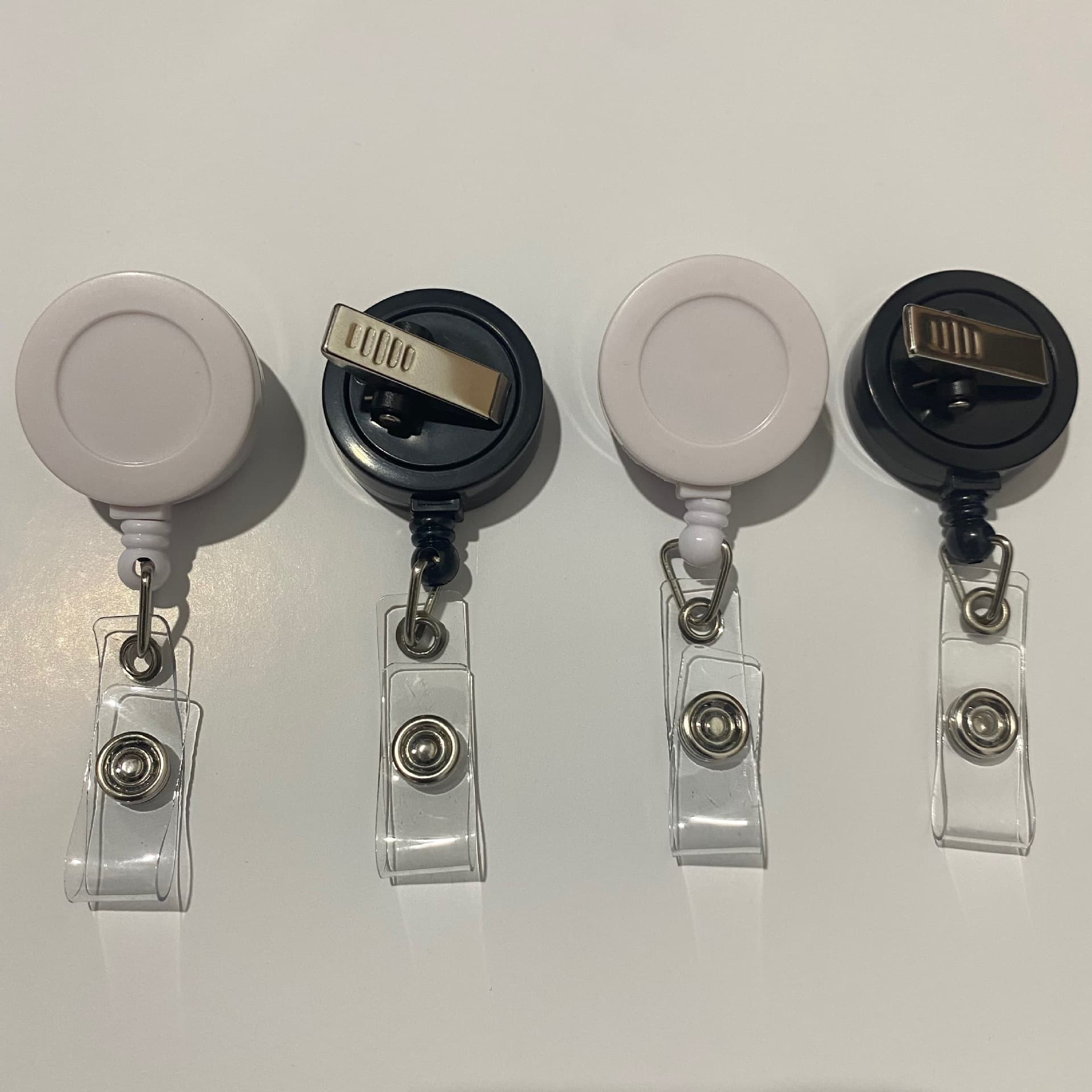 In-Stock Alligator Clip Retractable Badge Reel with 360° Swivel, Outdoor Anti-Loss Lanyard for Colorful Retractable Badge Holders