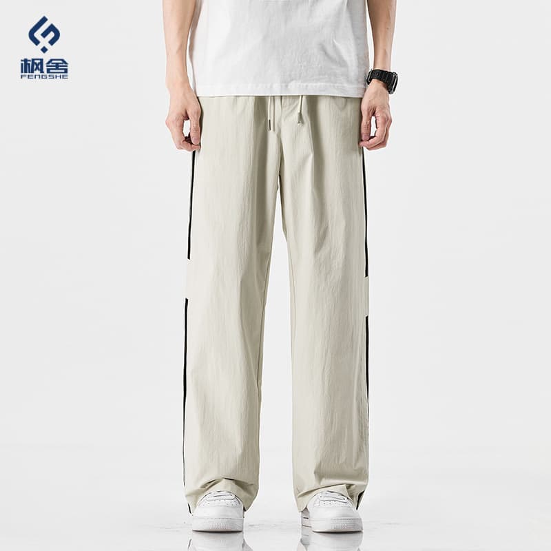 Fengshe Men's Clothing / New Spring Summer Men's American Loose Outdoor Paratrooper Pants Wide Leg Casual Pants