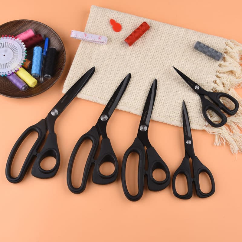 Direct Supply Rubber-plastic Lightweight Tailor Scissors Garment and Fabric Cutting Household Black Titanium Thread Scissors Office Scissors Cross-border Supply