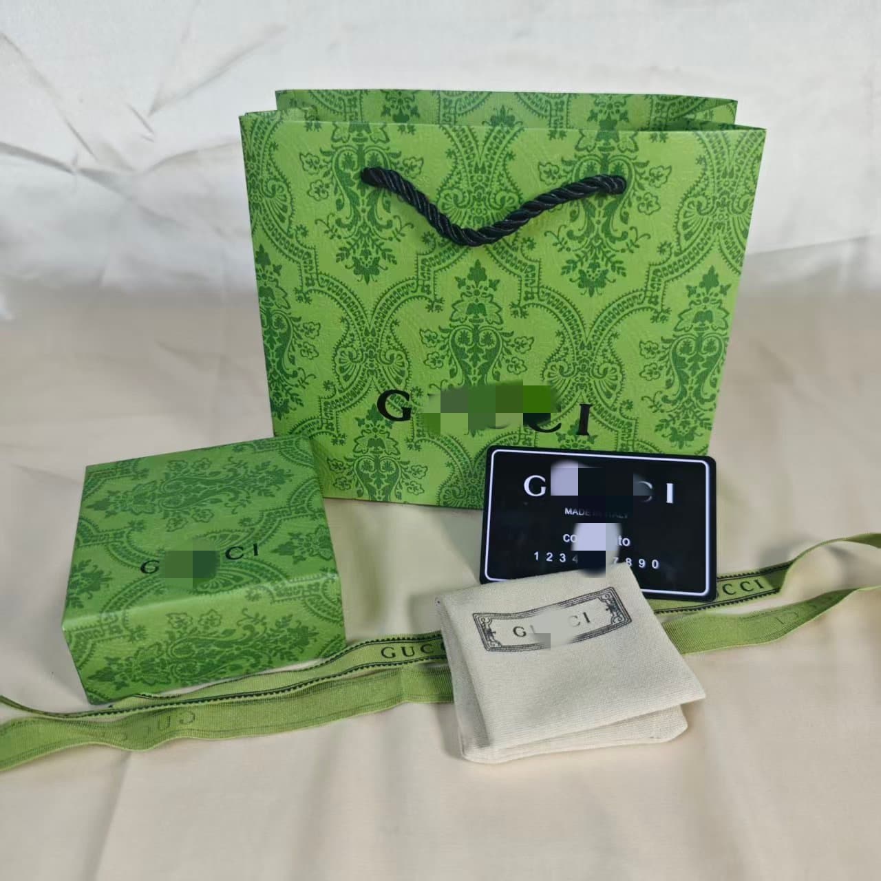 Gujia Green Gift Box Universal Jewelry Packaging Box for Rings, Pendants, Bracelets Factory Direct