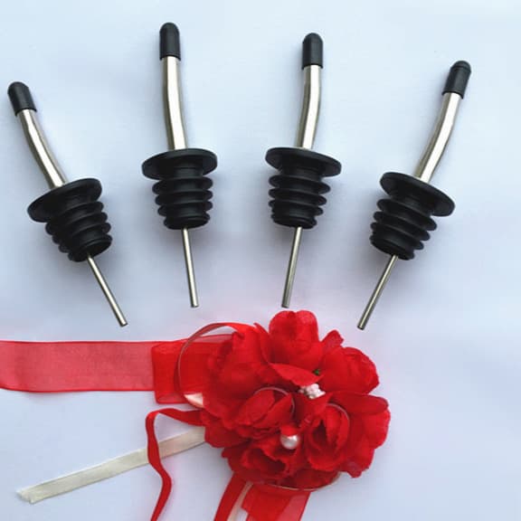 Stainless Steel Wine Spout with Black Plastic Cap, Small Black Cap Red Wine Pourer with Cap, Bottle Stopper Mixer