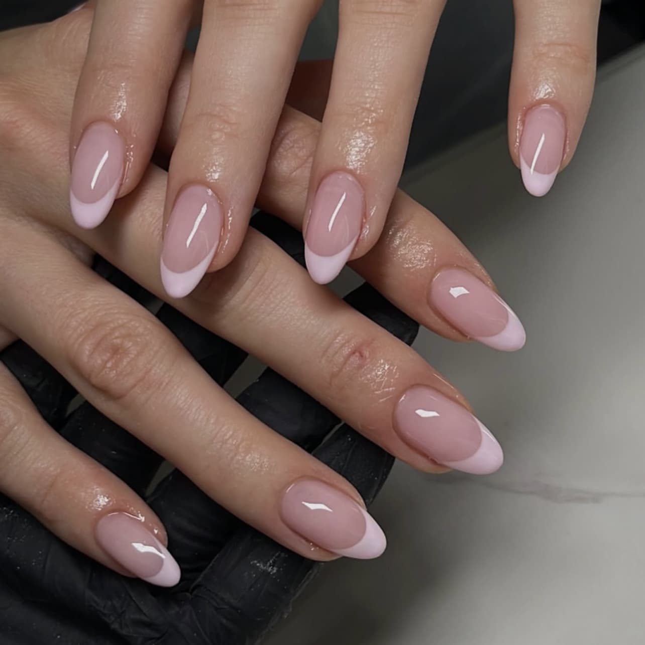 New Nail Wearing French Light Pink Simple Wearable Nail Tips Finished Short Almond Nails Fake Nails Wholesale