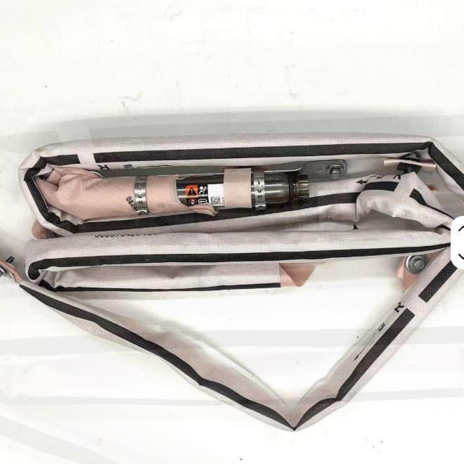 Suitable for Chevrolet Equinox New Car Roof Safety Device 84179556 84179557