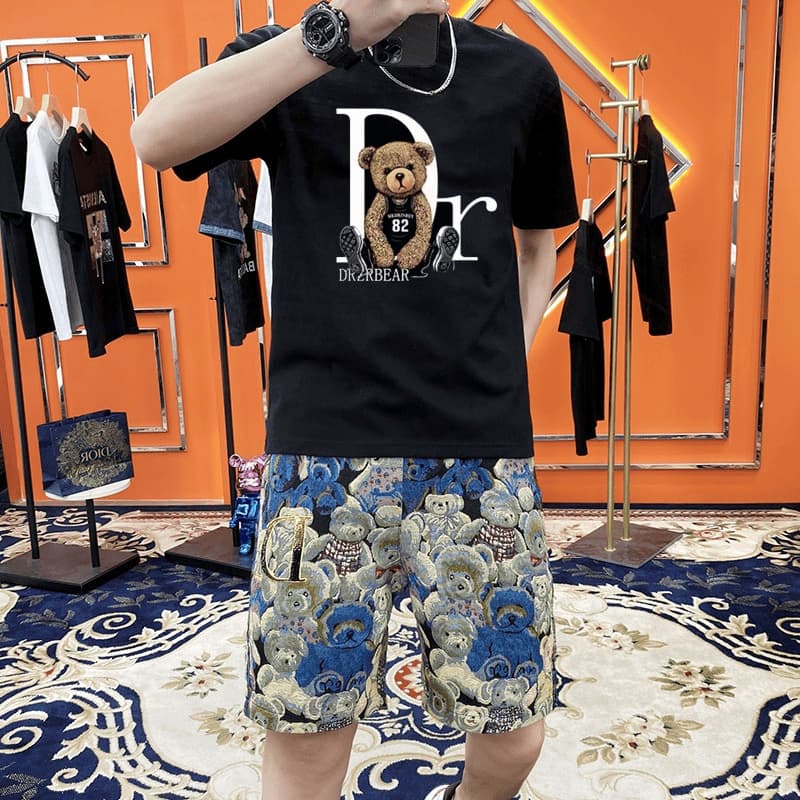 European Style 2025 Men's Casual Two-Piece Set Summer Short Sleeve T-Shirt and Shorts Men's Matching Set with Knee-Length Shorts
