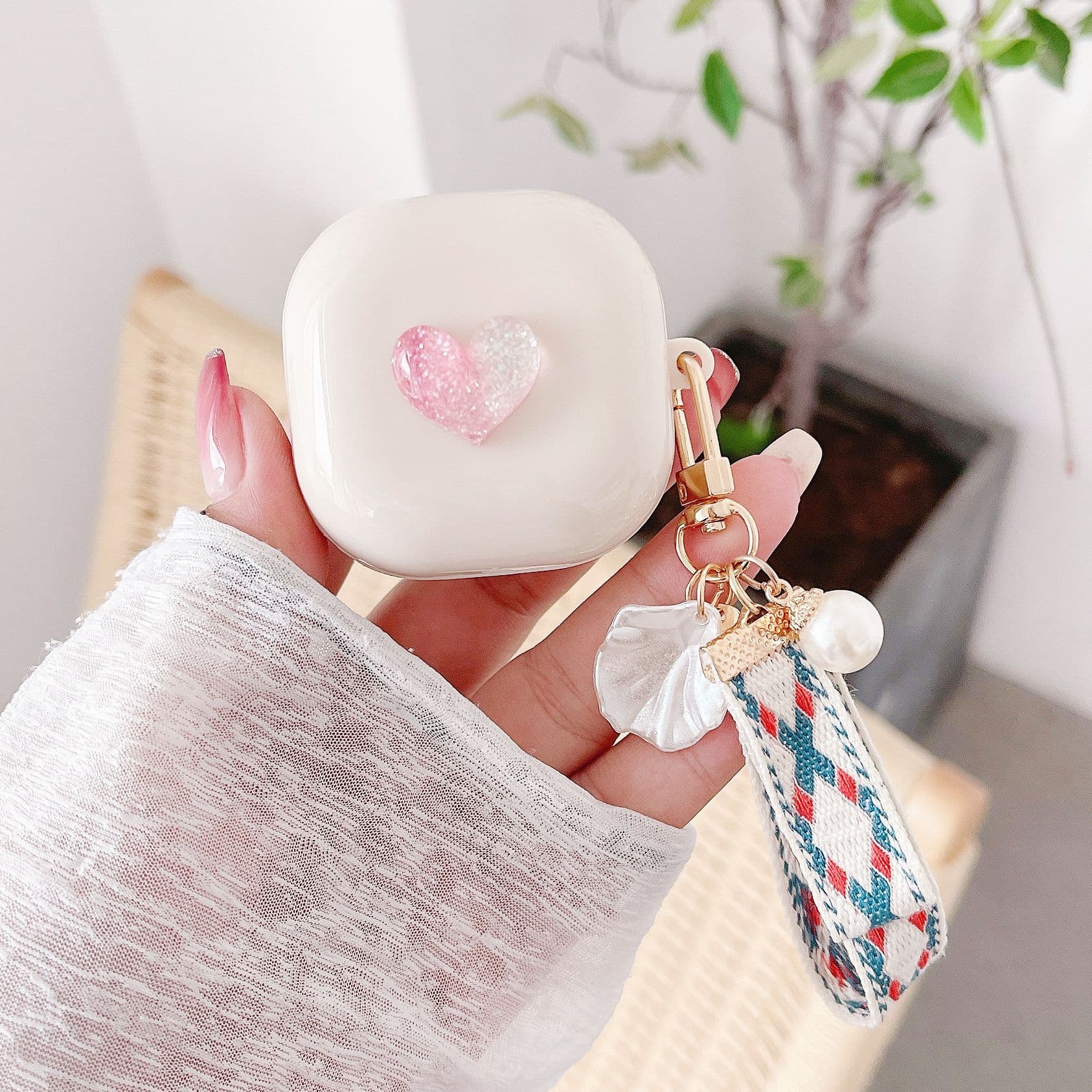 Suitable for Samsung buds 2 pro wireless Bluetooth headset protective cover soft shell antique white simple love Live soft