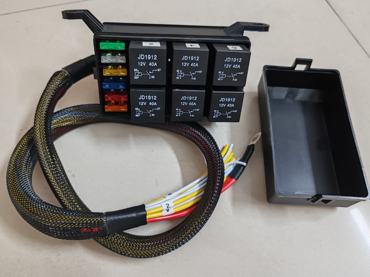 Automotive Bronco, Ranger, Raptor, Wrangler Light & Fog Lamp 6-Way Relay Control Fuse Box