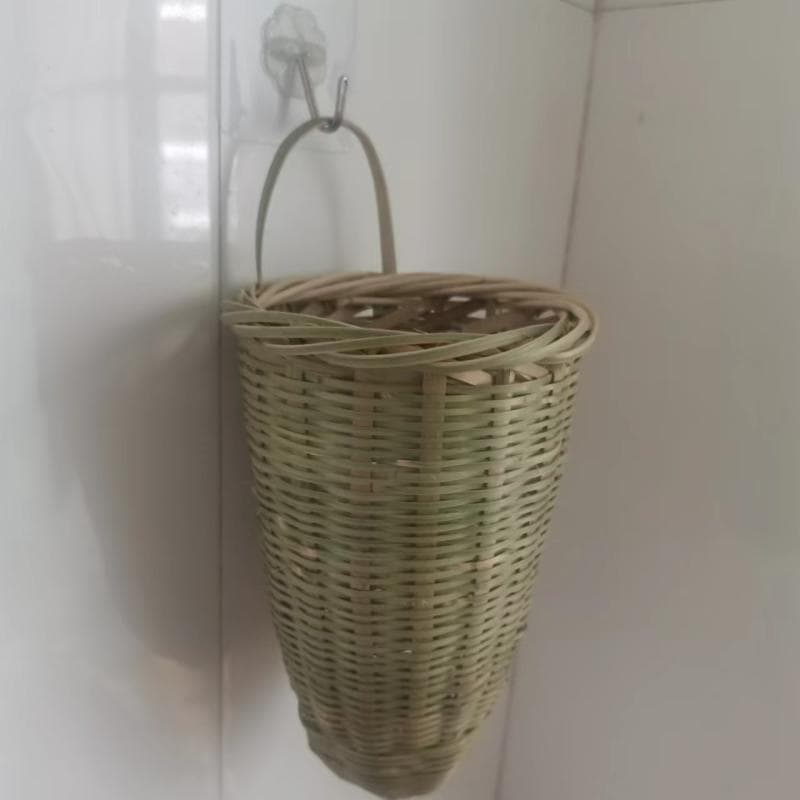 Woven Bamboo Chopstick Holder Wall-Mounted Basket, Drainable for Home and Restaurants, Pure Handmade Bamboo Skin Basket, Retro Performance Prop