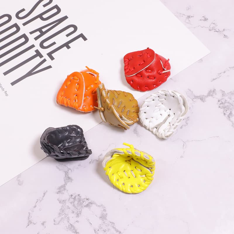 3.8CM Baseball Glove Keychain Pendant Accessories Gift Wholesale Craft Keychain Gloves Factory Boxing Gloves