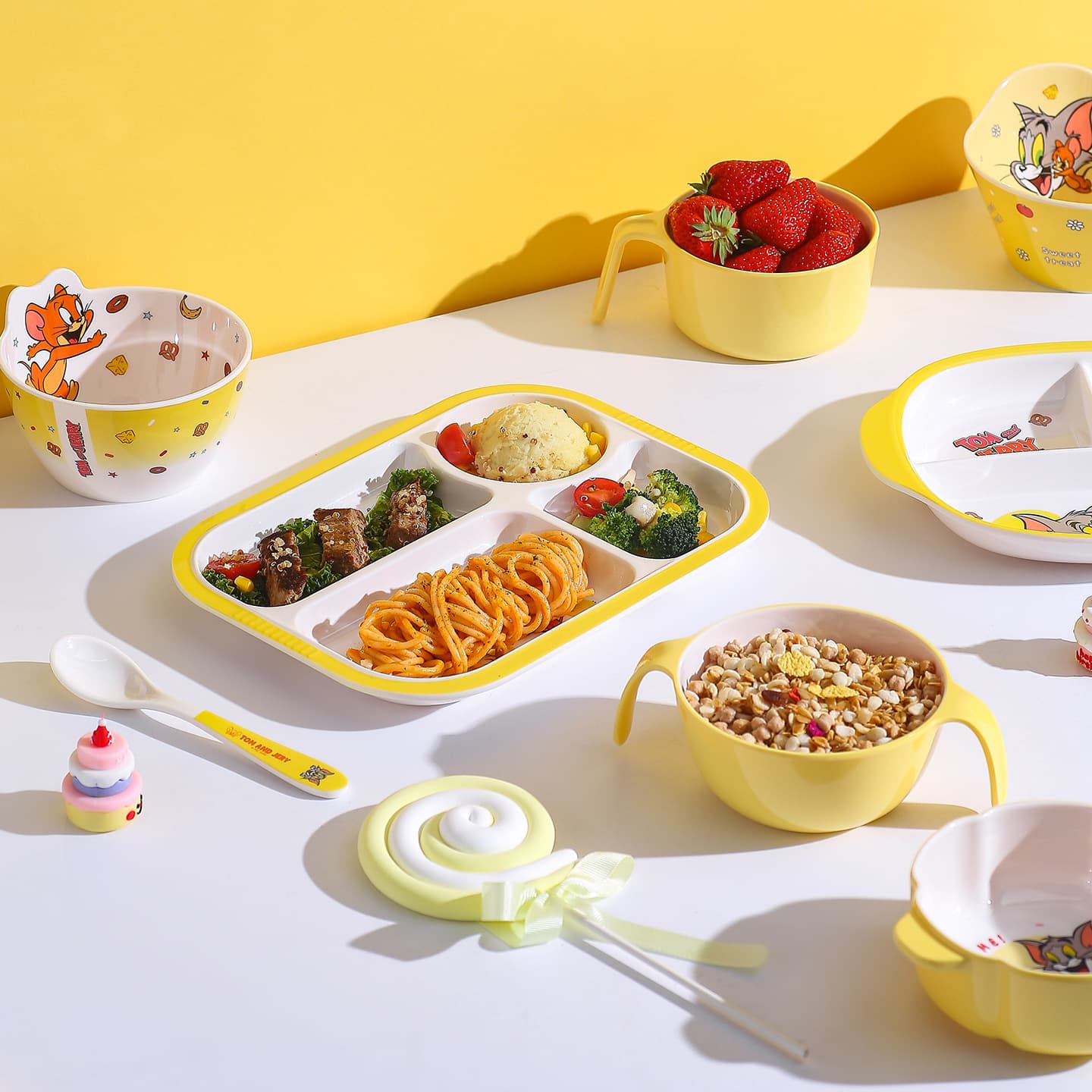 Tom and Jerry Children's Tableware Home Infant Complementary Food Bowl Baby Feeding Special Bowl Cartoon Melamine Divided Plate