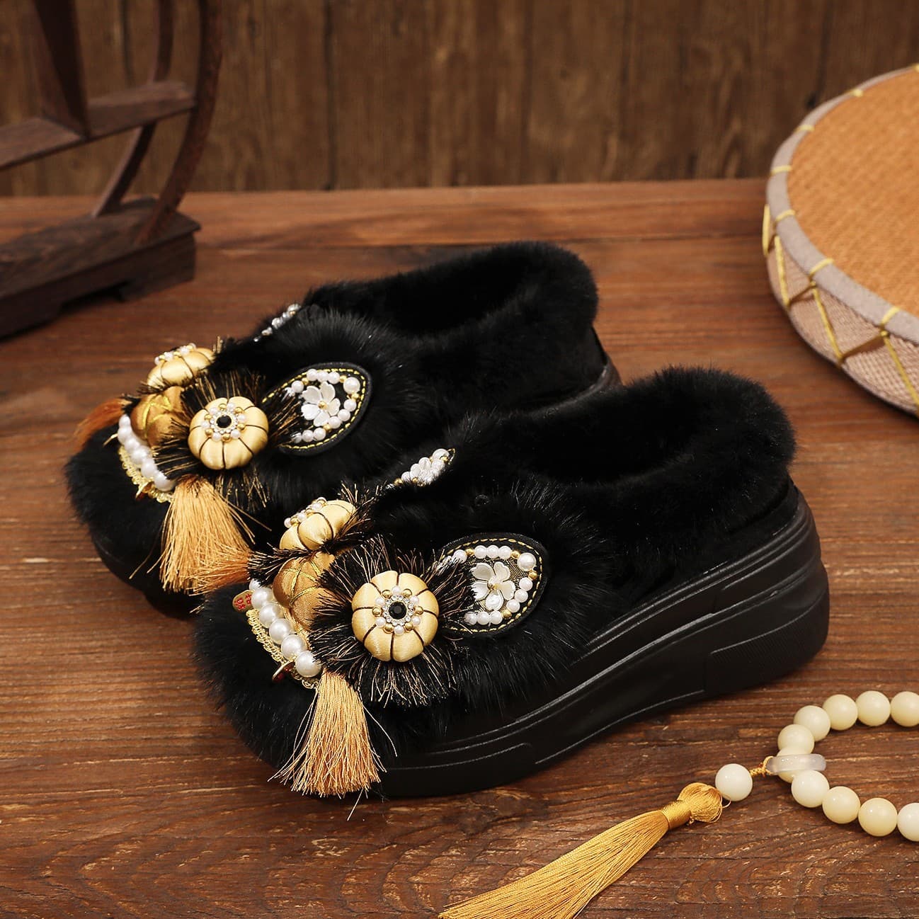 Handmade Tiger Head Shoes for Women, Adults, Autumn/Winter, Soft Sole, Home Wear, Outdoor Wear, Retro Cotton Shoes, Closed Toe, Thick Sole, Slippers, Embroidered Cotton Shoes