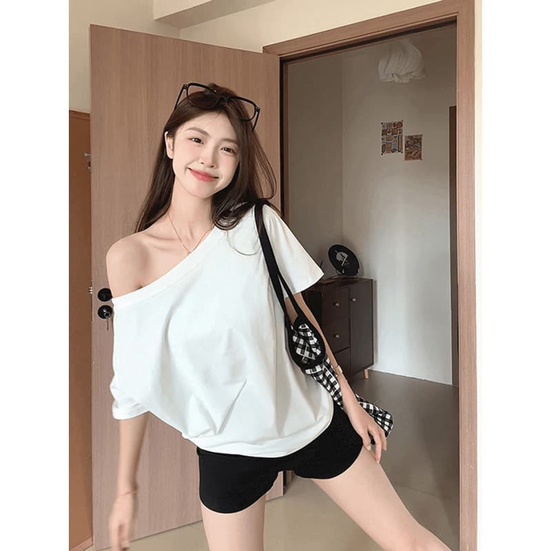 Designer Off-Shoulder Short Sleeve T-Shirt for Women 2026 New Summer Stylish One-Shoulder Cotton Top Ins