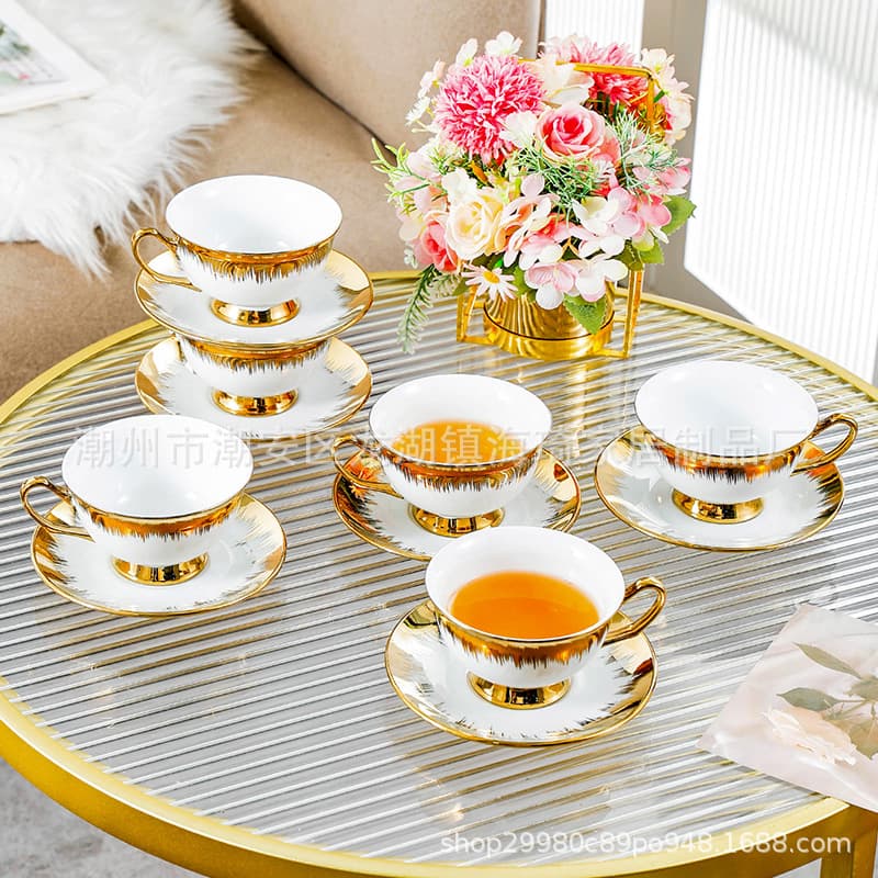 Luxury Gold Rimmed Ceramic Coffee Cup for Home and Commercial Use, Elegant Vintage Style, Suitable for Coffee Shop, Bar, Restaurant