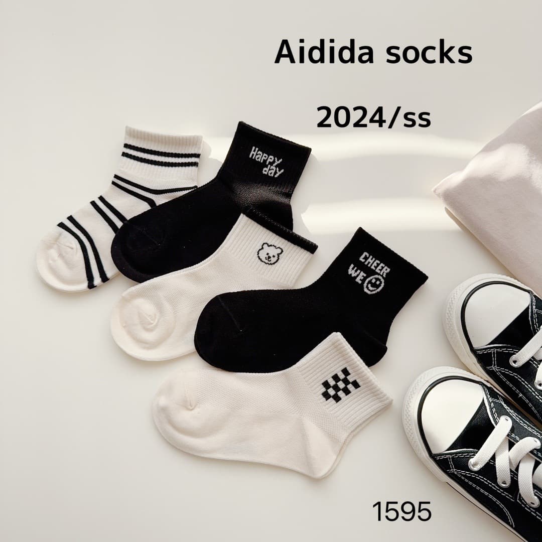 Liaoyuan Love Tick Children's Socks Summer Men's and Women's Mesh Sports Korean Alphabet Hip-Hop Socks Number 1595