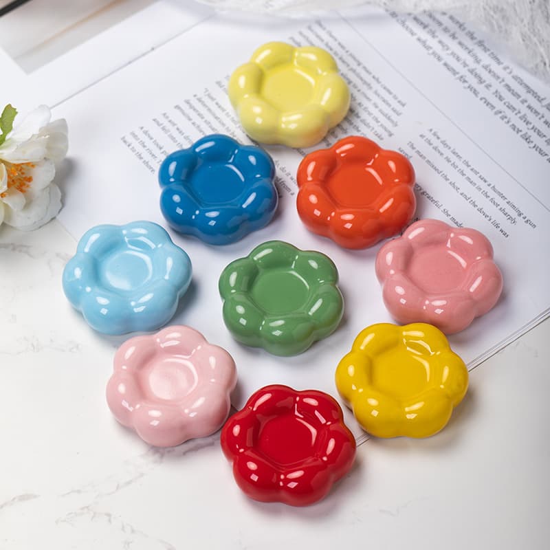 Multi-color Flower Spinning Accessories Ceramic Crafts Rotating Small Animal Base