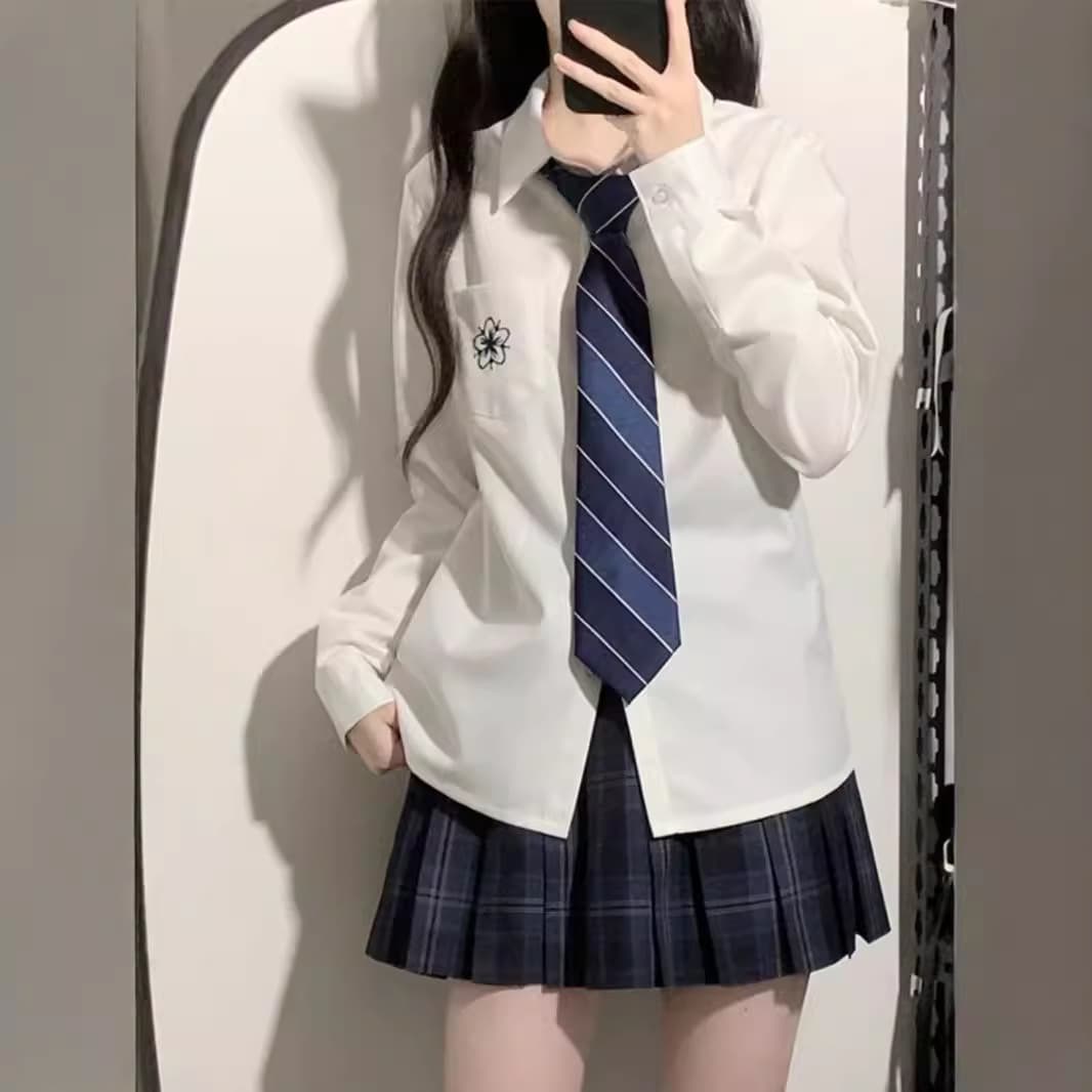 Sakuragi long-sleeved JK shirt, white Japanese style, blue embroidered women's blouse, summer JK uniform