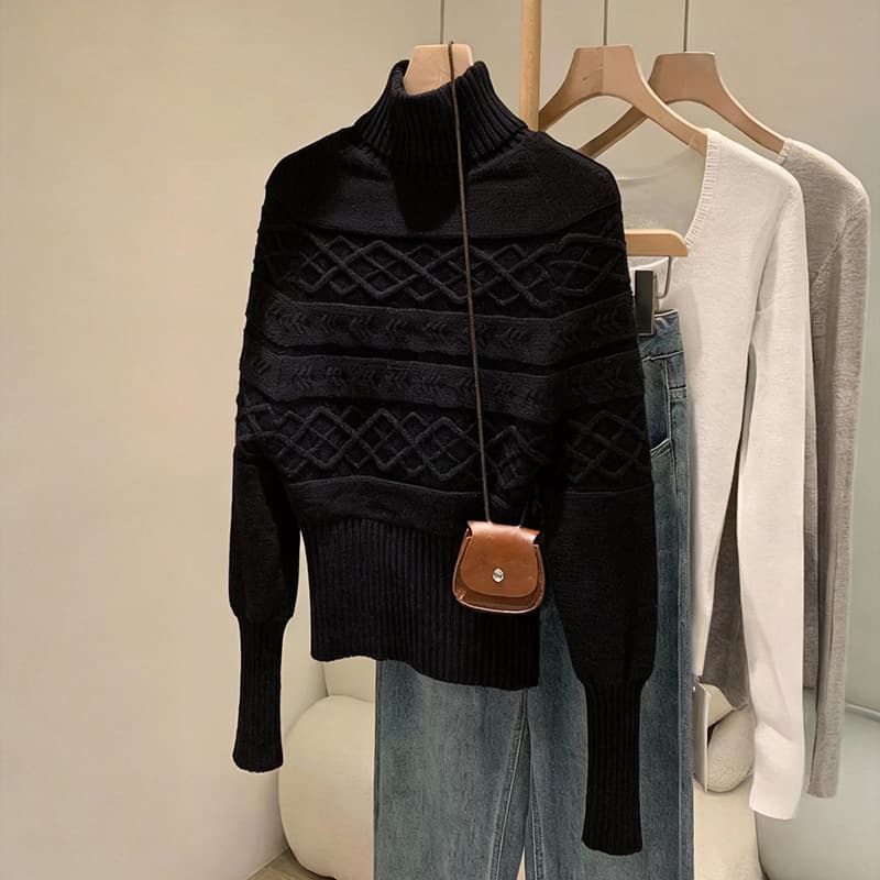 Black Cable Knit Turtleneck Sweater for Women, Winter Thick Inner Layering Knit Top, Short Cropped Waist-Hugging Style