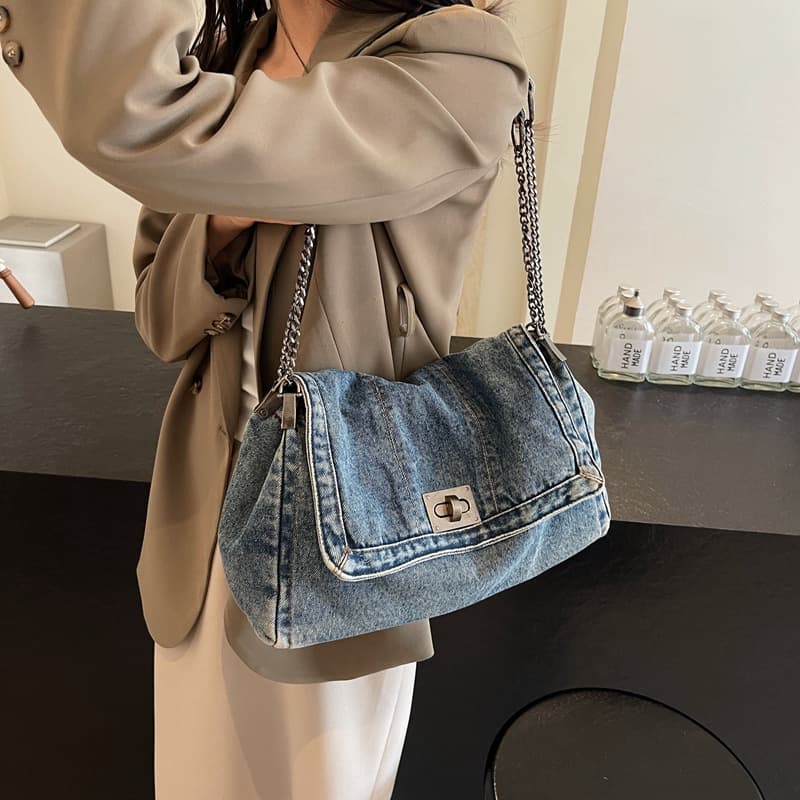 Large Capacity Denim Tote Bag Women's Summer Hot Sale Of The Season Fashion Chain Strap Shoulder Crossbody Bag Soft Nylon Lining
