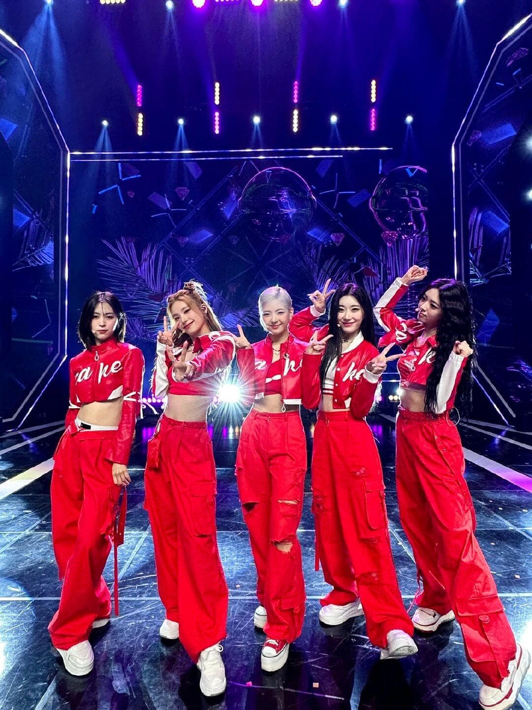ITZY Red Stage Outfit Kpop Girl Group Performance Costume Cake Red Show Costume Jazz Dance Outfit Set for Women