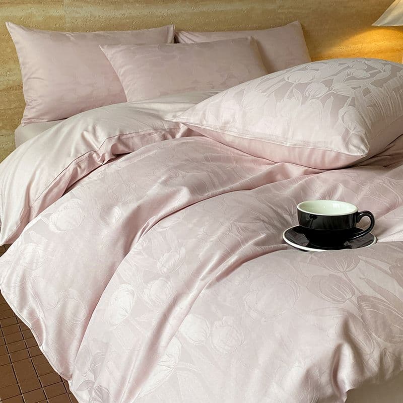 Luxury-feel 200-count long-staple cotton jacquard four-piece bedding set, pure cotton sheets, duvet cover, and fitted sheet.