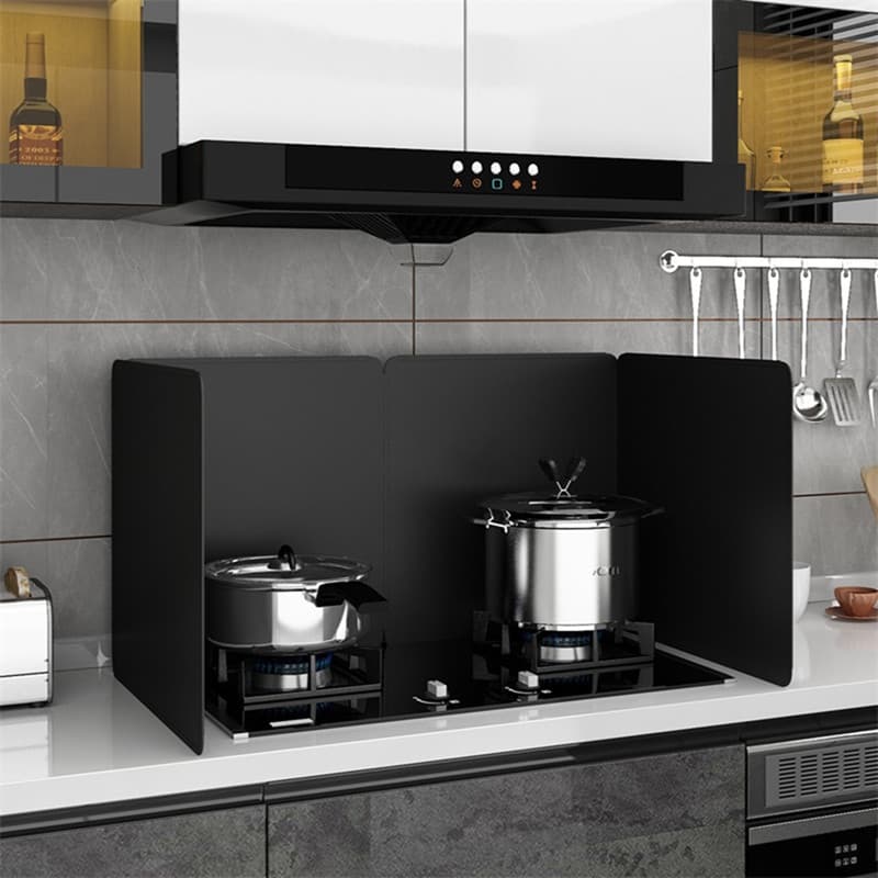 Direct from Manufacturer Black Kitchen Splash Guard, Gas Stove Oil Barrier, High-Temperature and Wind Resistant Sink Panel
