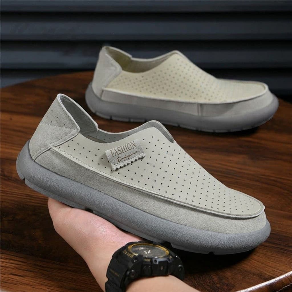 Summer new men's breathable perforated one-leg soft-soled comfortable daily lazy shoes casual versatile trendy men's shoes