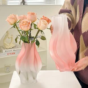 Creative Tornado Art Glass Vase for Flower Arrangements, Premium Vase for Desktop and Living Room Floral Decor