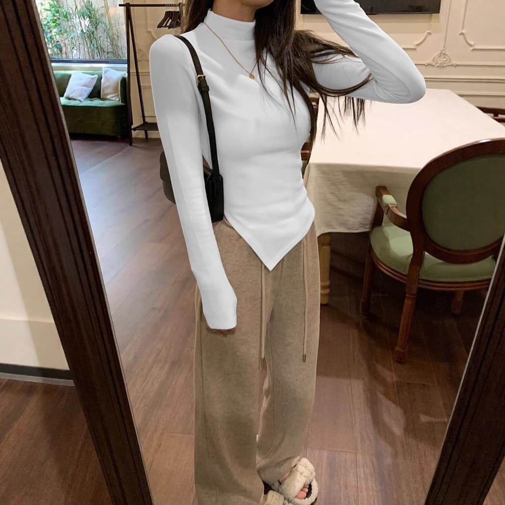 Autumn and winter German velvet bottoming shirt for women, half turtleneck, irregular slimming, new long-sleeved right shoulder T-shirt, slim hot girl top