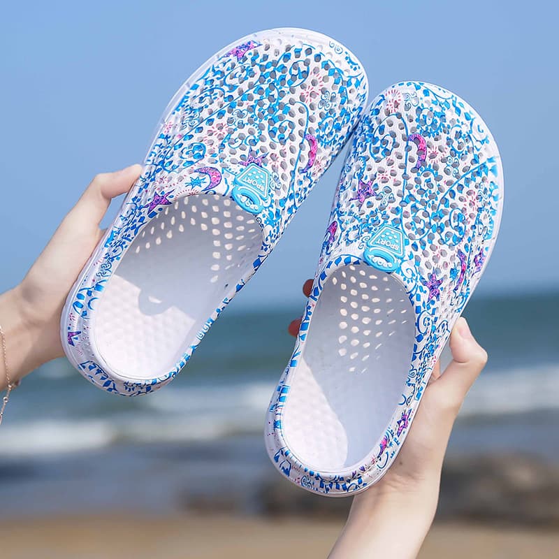 New Summer Women's Flip Flops Floral Breathable Beach Slippers Korean Style Student Hollow Sole Sandals EVA Slippers
