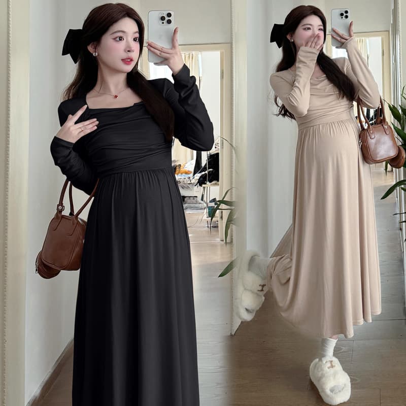 Trendy Maternity Dress Early Autumn 2025 New Square Neck High Waist Dress Autumn Winter New Hepburn Style Maternity Base Dress