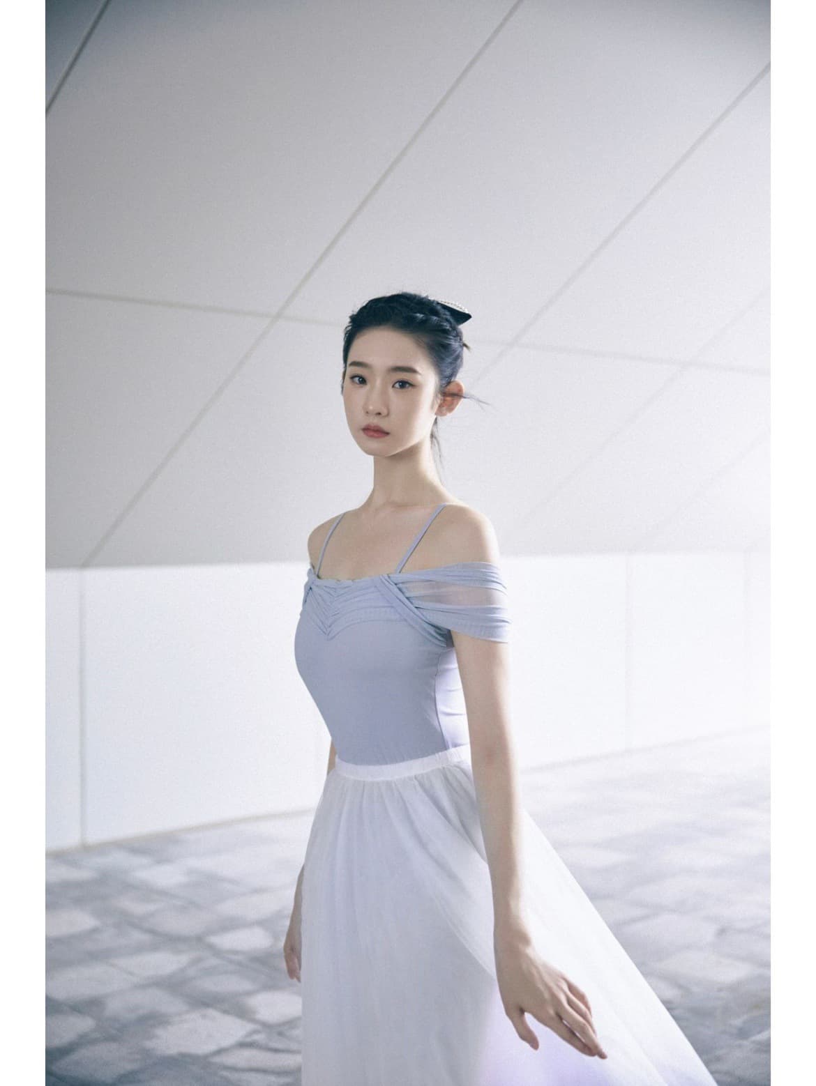 Zhang Yifan Same Style Dancewear Women's Strap Ballet Bodysuit Adult Off-Shoulder High-Cut Gymnastics Leotard for Dance Exams
