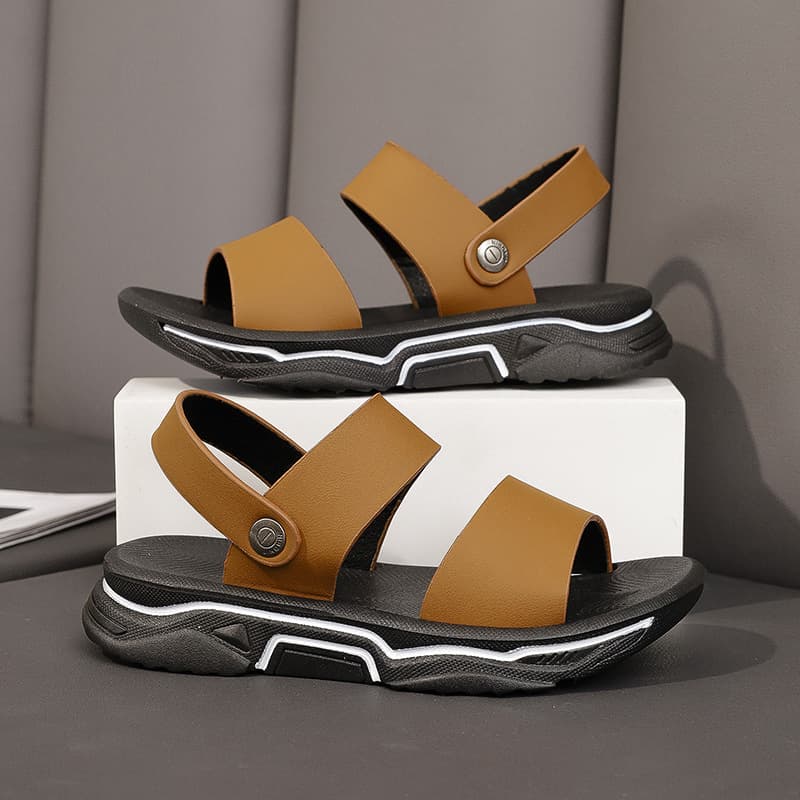 Unisex Leather Sandals Thick Bottom Anti-Slip Beach Casual Wear for Boys And Girls Two-Way Wearable Summer Shoes
