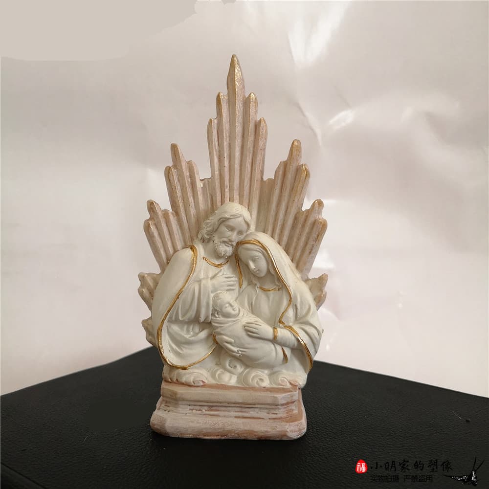 No. 2 13.5cm Saint Family Christmas Resin Light-Viewing Craft 3D Original Painted Statue Desktop Decoration