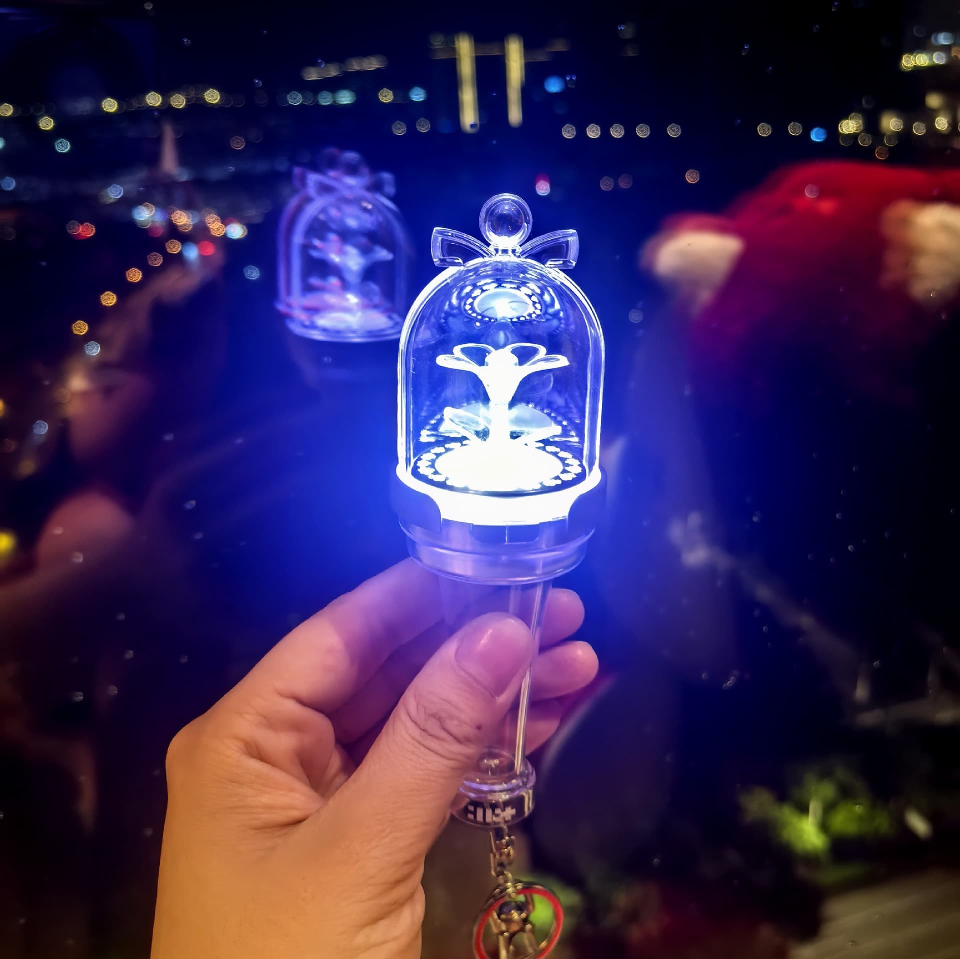 ILLIT Mini Official Light Stick Wonhee Merchandise (Includes Two Light Cores) Star