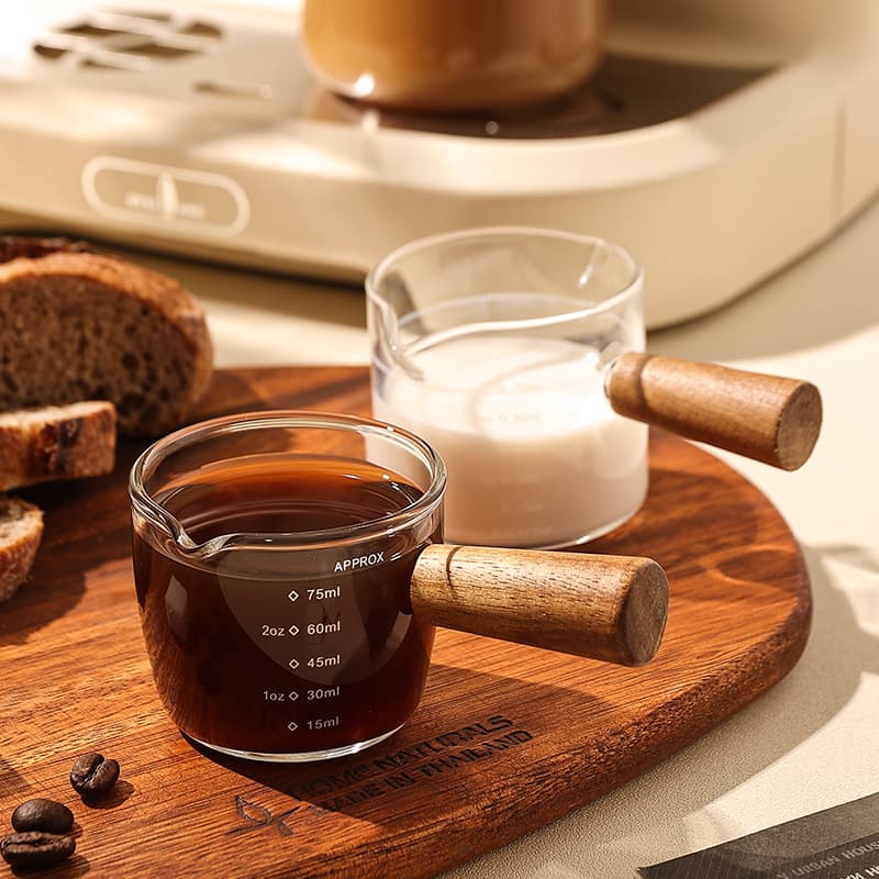 Graduated glass milk jug with milk pitcher, espresso cup, extraction measuring cup, Western-style sauce bowl, condiment dish